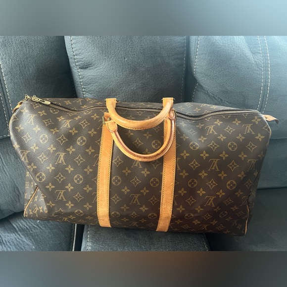 LV MONOGRAM TRAVEL BAG - Picture 2 of 5